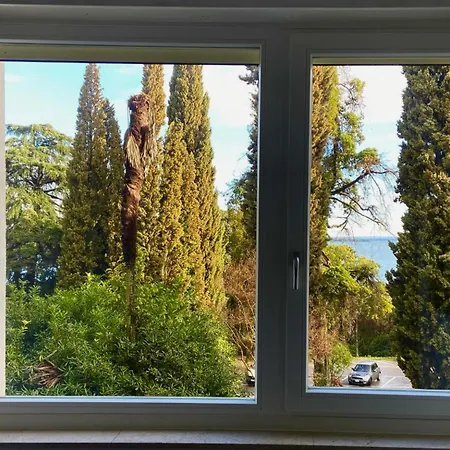 Charmantes - Seeblick Nyaraló Gardone Riviera