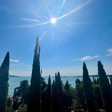 Nyaraló Charmantes - Seeblick Gardone Riviera