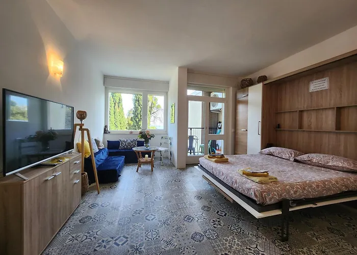 Charmantes - Seeblick Gardone Riviera
